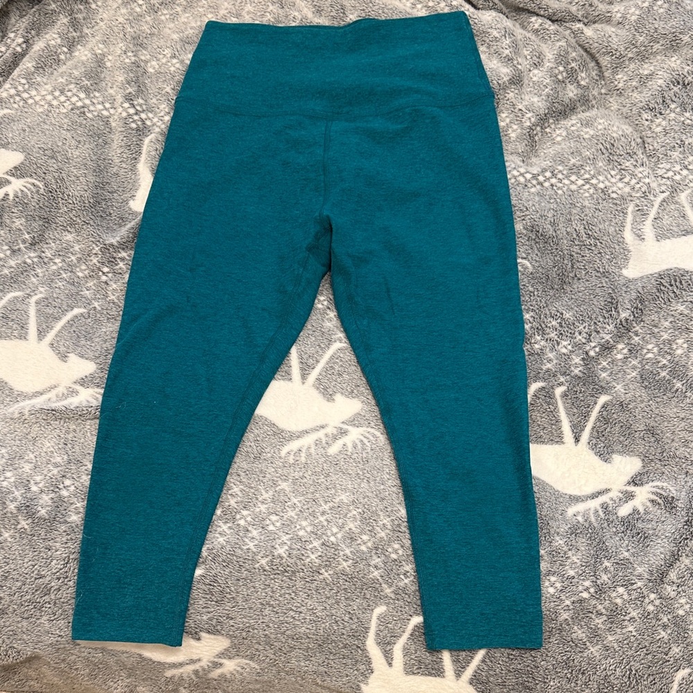 Vibrant Teal Beyond Yoga Leggings